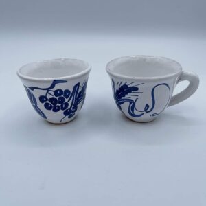Set Caffè Vassoio a forma di cuore con due tazzine in ceramica fatto e dipinto a mano con disegni romagnoli colore blu